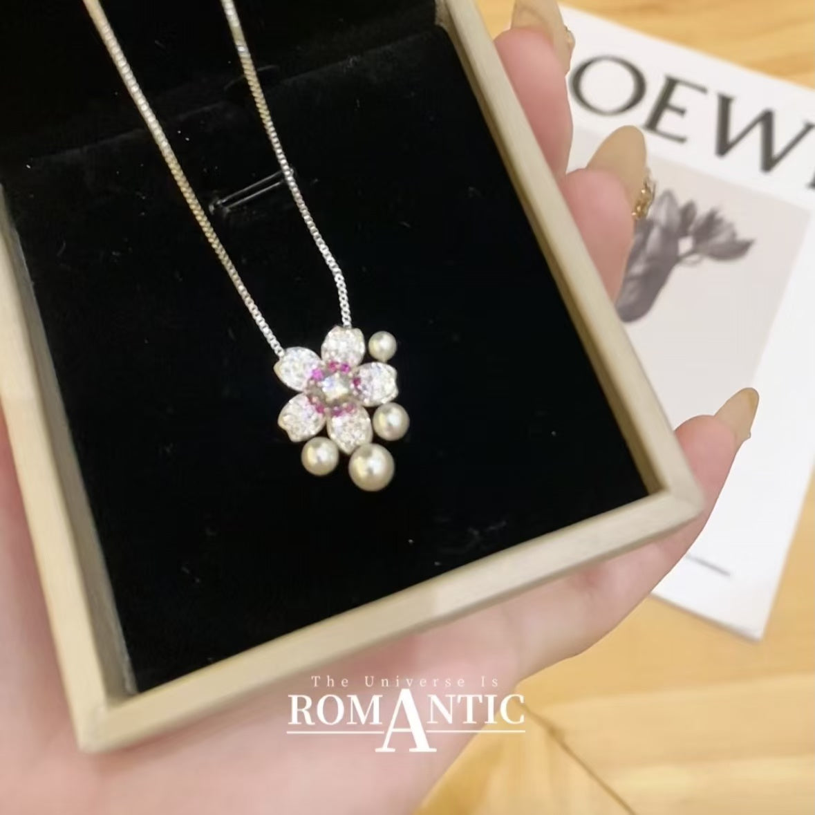 Gradient pink micro-inlaid zircon cherry blossom pearl necklace