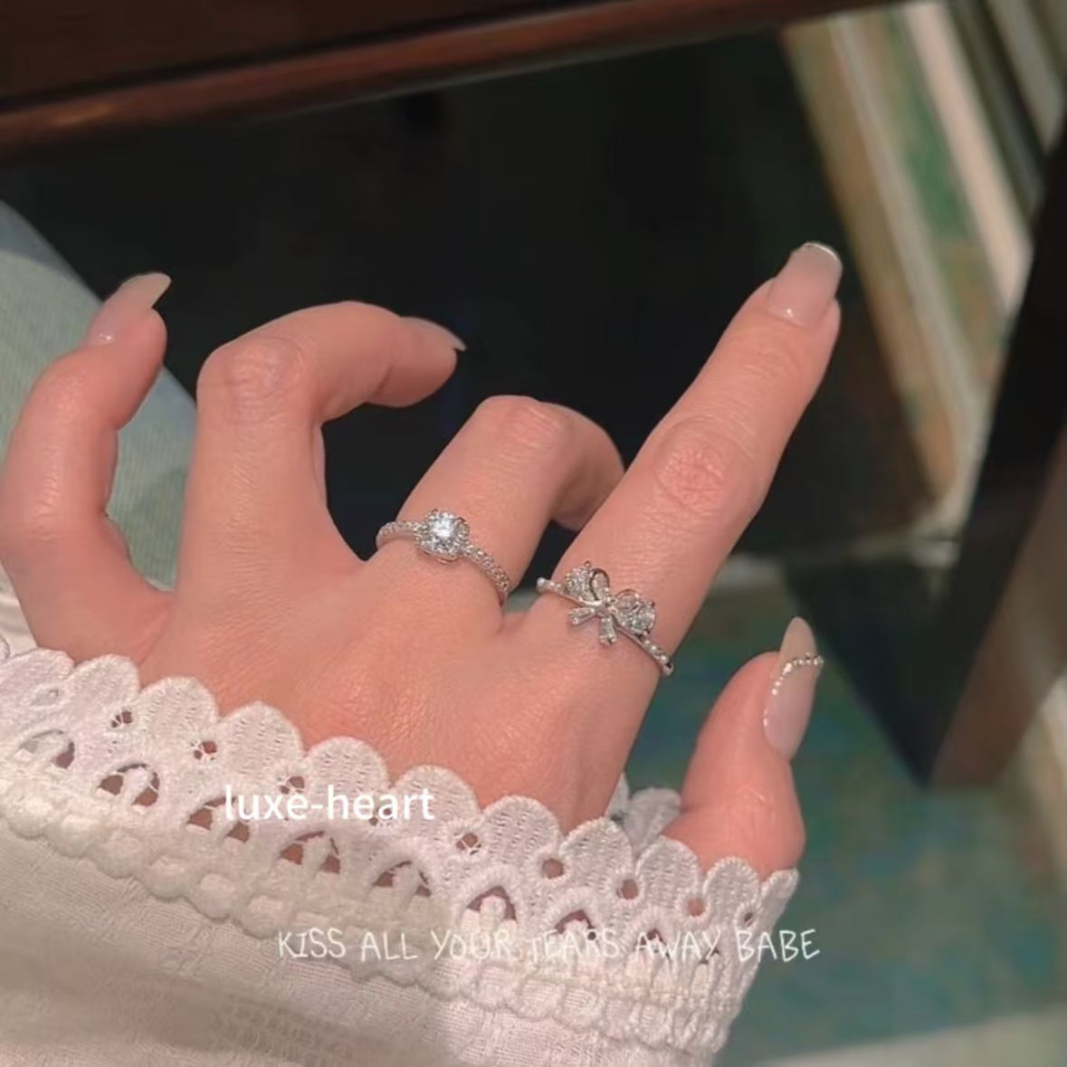 Niche Design Copper-Plated Zircon Bow Ring – High-End Elegant Jewelry for Women