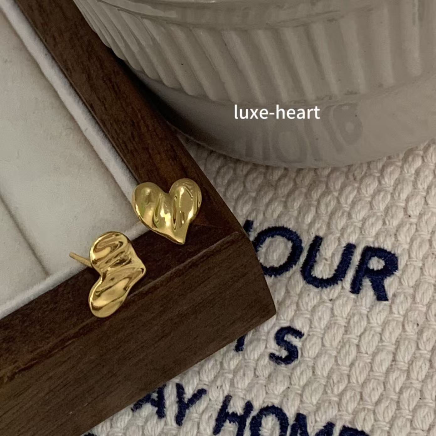 New style earrings ins style cute sweet 925 silver niche design love earrings