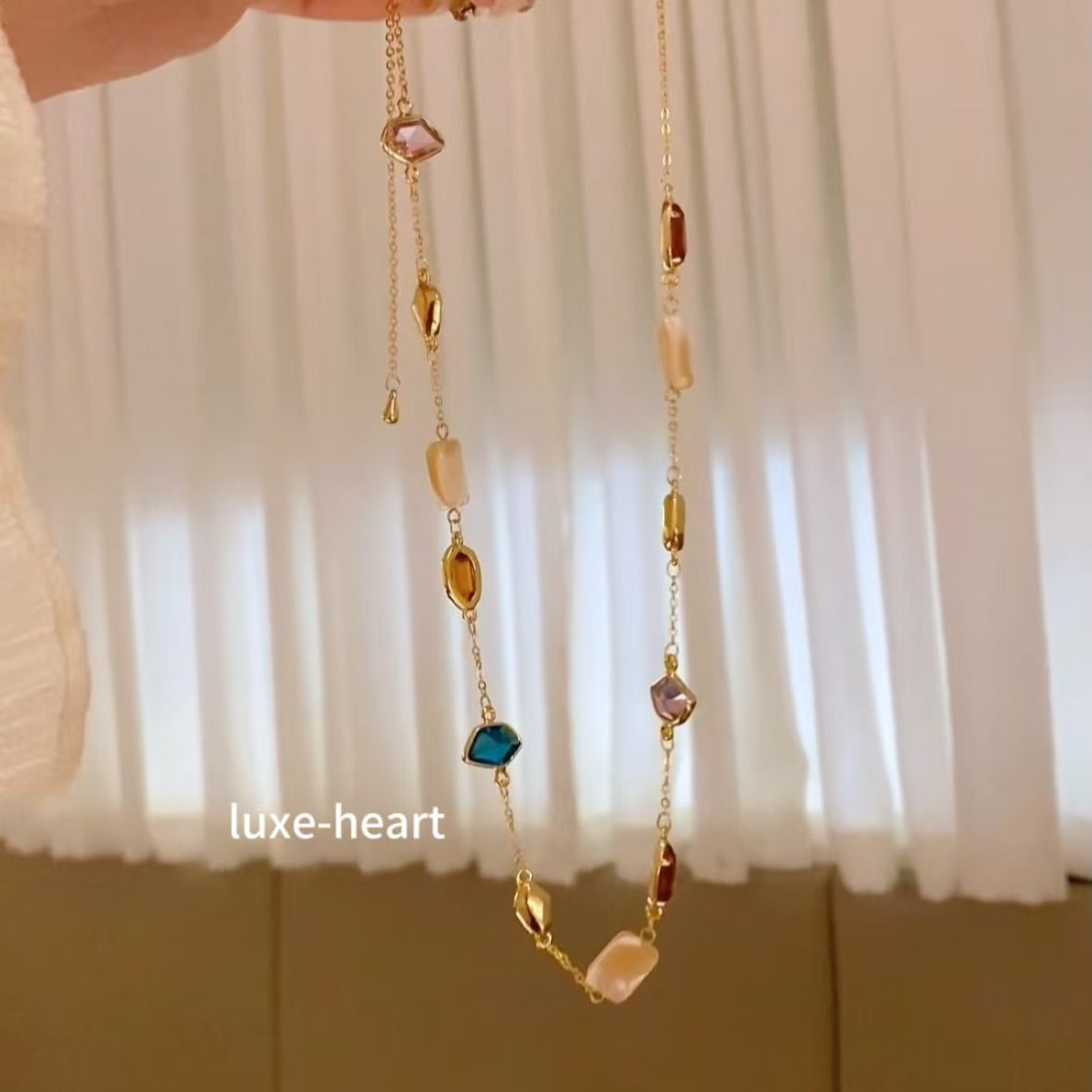 Exquisite fashion temperament retro dopamine color natural shell pearl crystal necklace