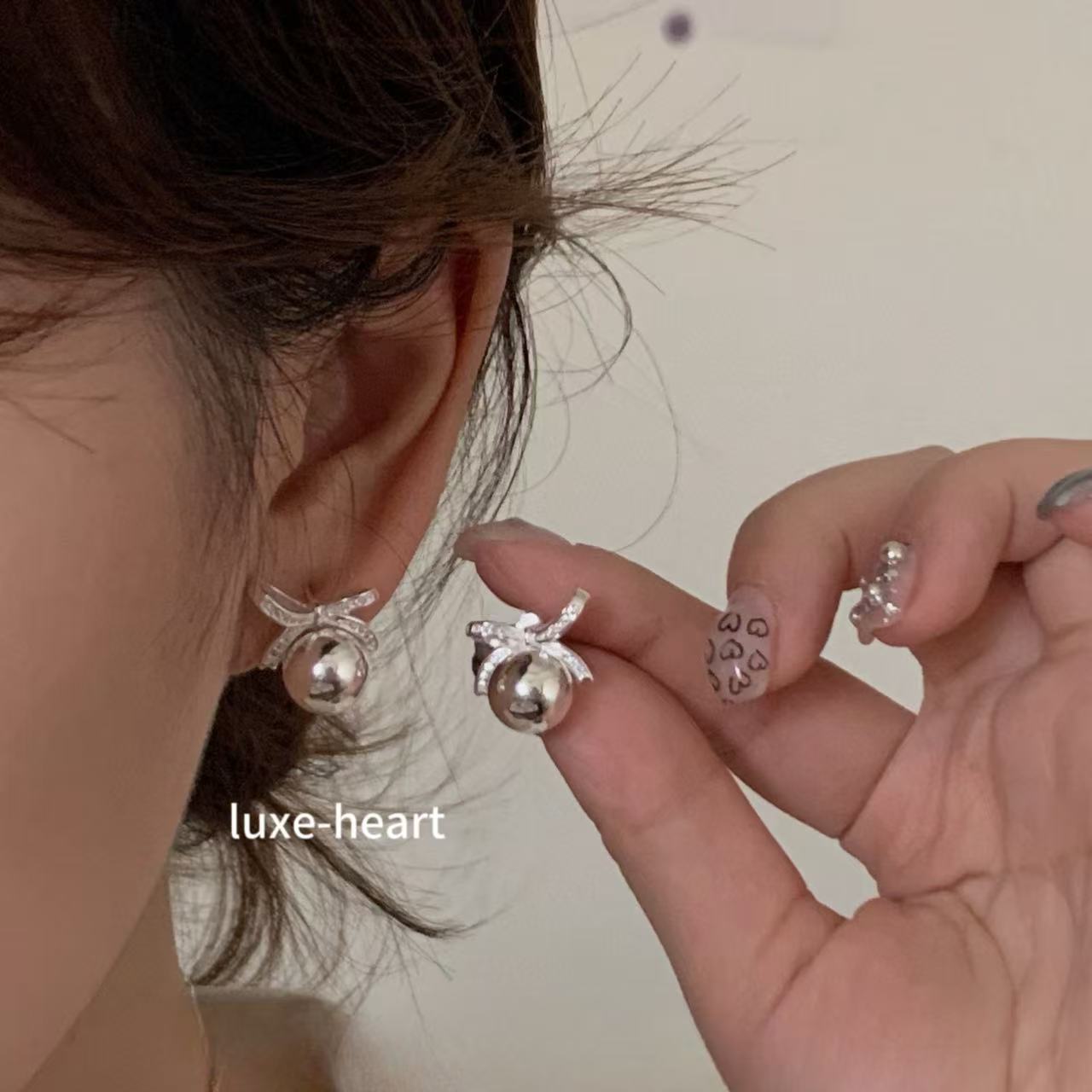 S925 sterling silver exquisite bow ball earrings