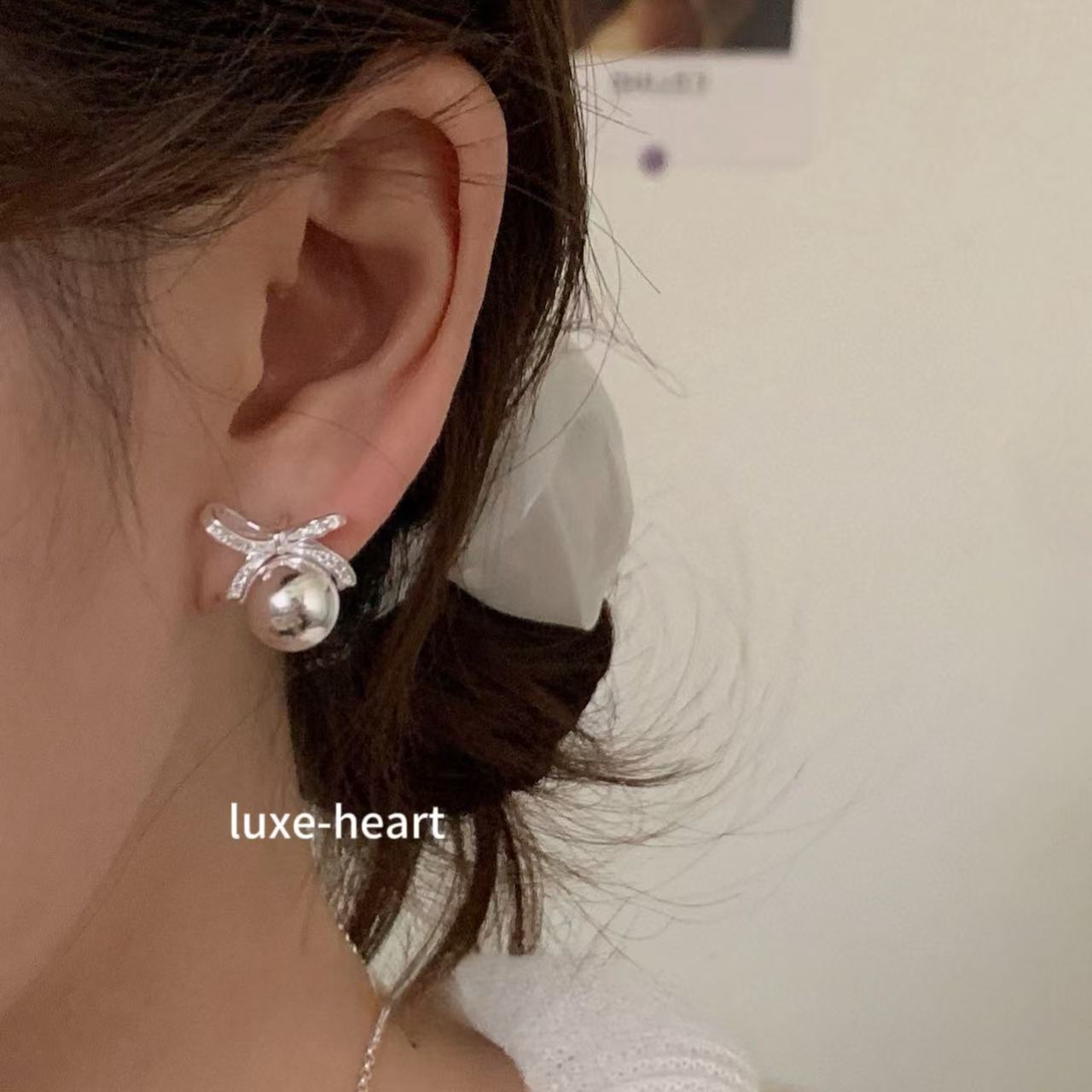 S925 sterling silver exquisite bow ball earrings